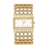 Women's Diamond-Accent Gold-Tone Quartz Watch - Crystal Inlay Alloy Bracelet, Elegant Analog Wristwatch for Daily Wear & Gift - Image 6